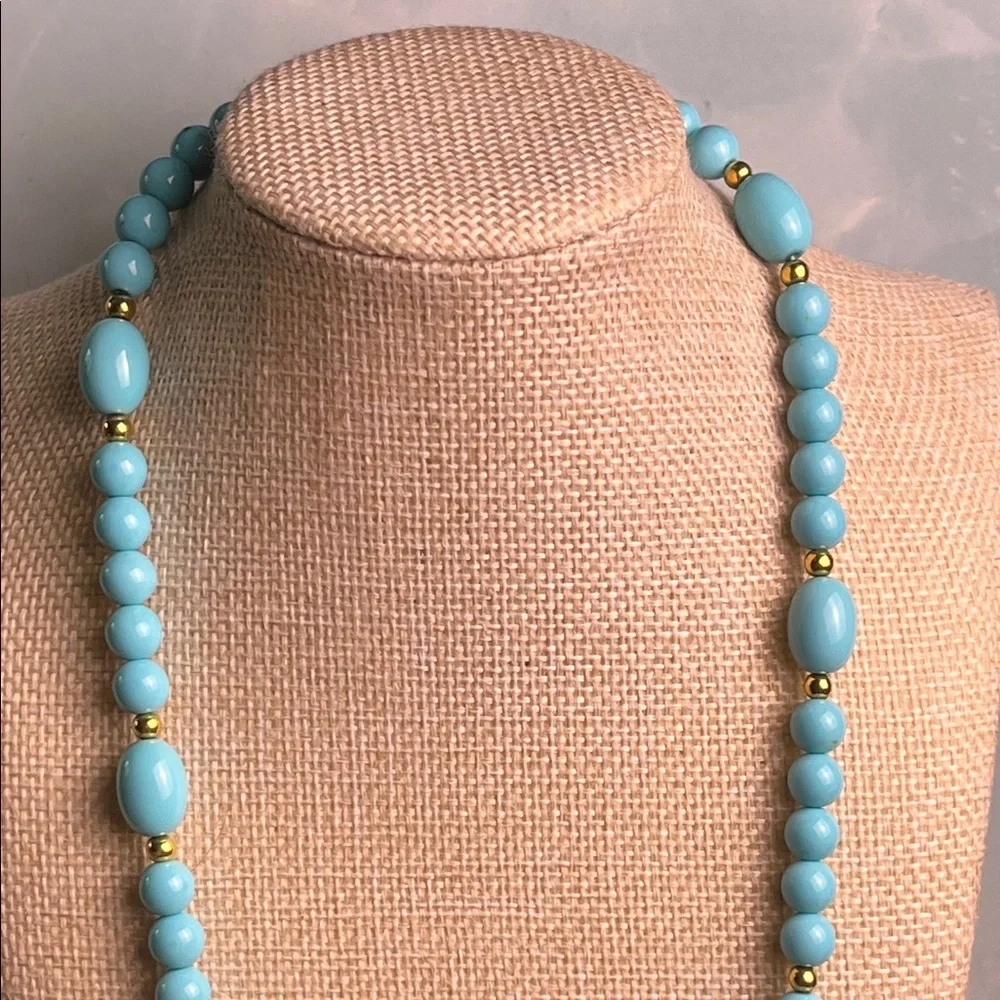 Vintage Avon Blue “Turquoise Impressions” Beaded Necklace Blue Plastic Beads